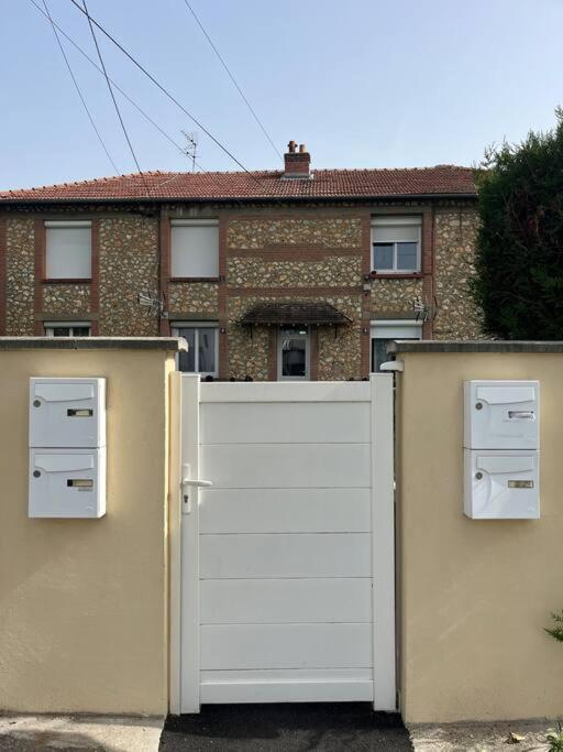 Logement 10 Minutes De Rouen Oissel Eksteriør billede